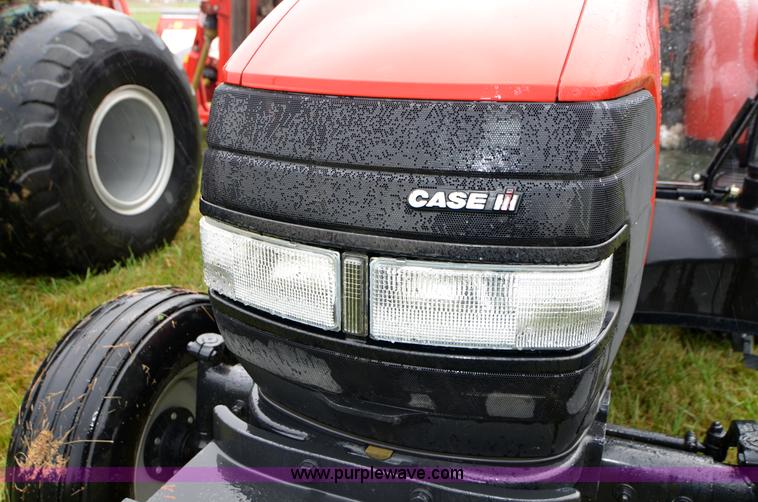 image for item A4959 2010 Case IH Farmall 80 tractor