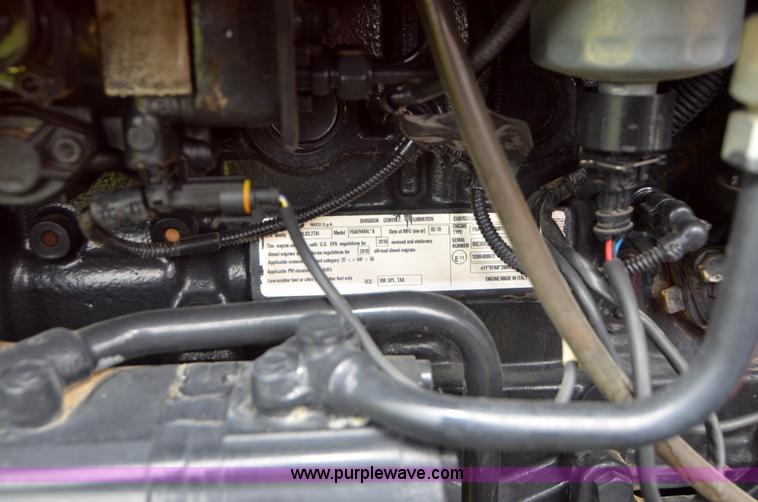 image for item A4959 2010 Case IH Farmall 80 tractor