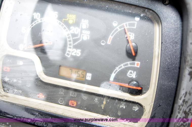 image for item A4959 2010 Case IH Farmall 80 tractor