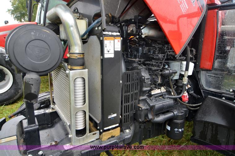 image for item A4959 2010 Case IH Farmall 80 tractor