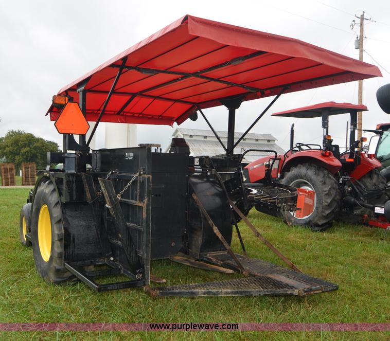image for item A4961 2006 Brouwer 1576 sod harvester
