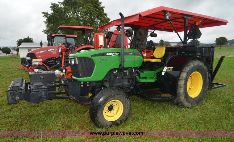 image for item A4961 2006 Brouwer 1576 sod harvester