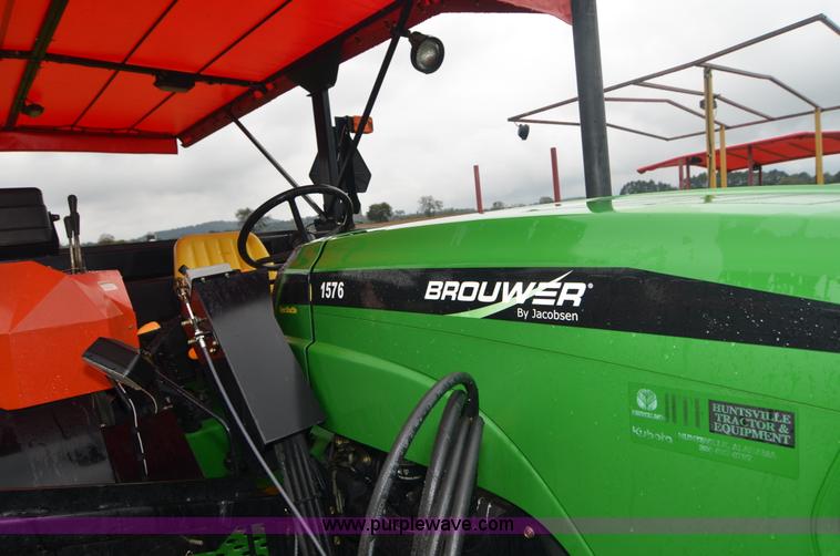 image for item A4961 2006 Brouwer 1576 sod harvester