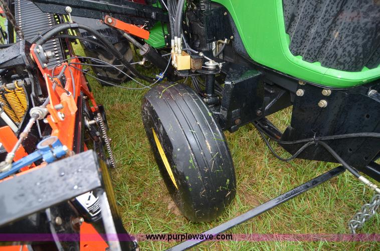 image for item A4961 2006 Brouwer 1576 sod harvester