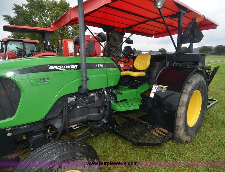 image for item A4961 2006 Brouwer 1576 sod harvester