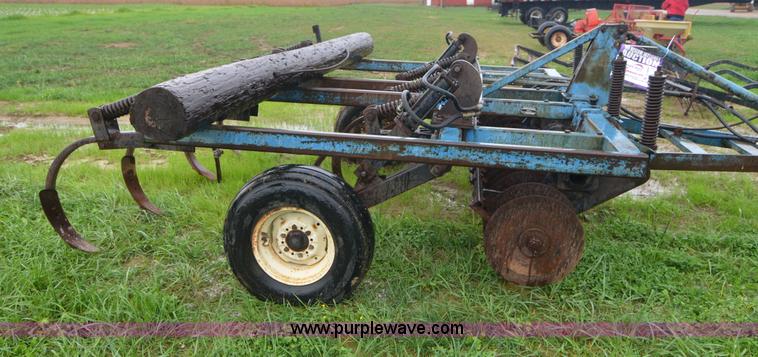 image for item A4968 Ford disk chisel