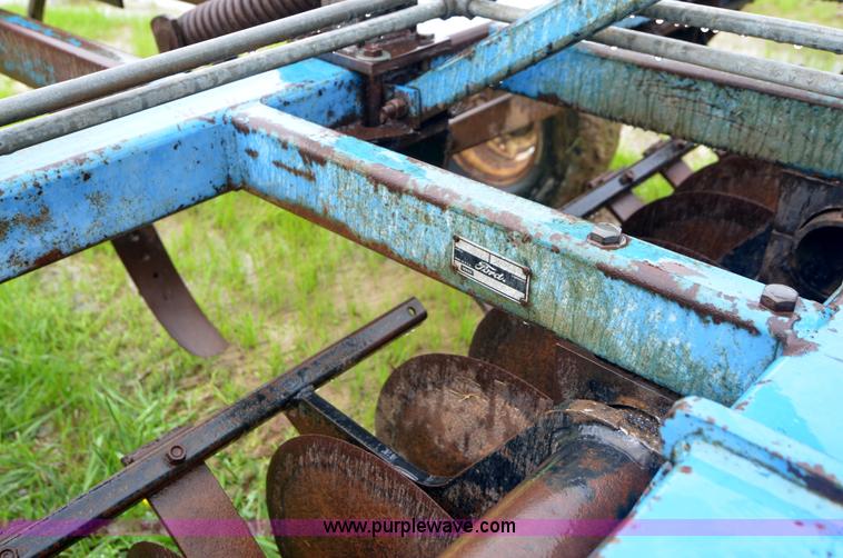 image for item A4968 Ford disk chisel