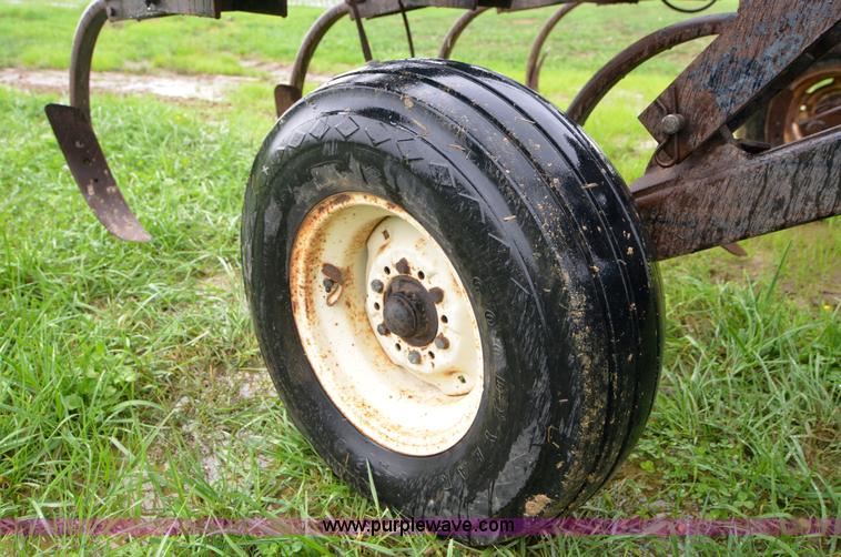 image for item A4968 Ford disk chisel