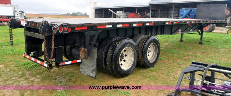 image for item A4976 2006 Lufkin FL-II 46' flatbed trailer