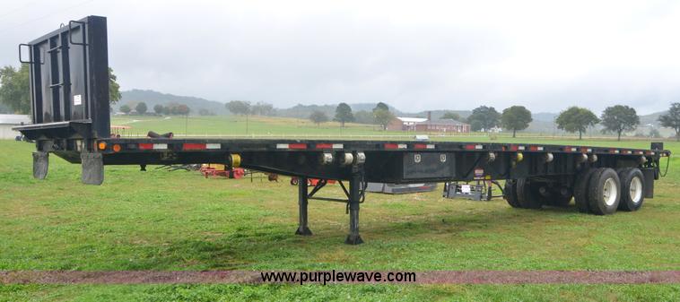 image for item A4976 2006 Lufkin FL-II 46' flatbed trailer