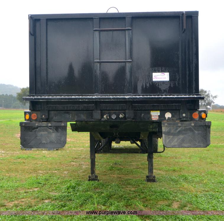image for item A4976 2006 Lufkin FL-II 46' flatbed trailer