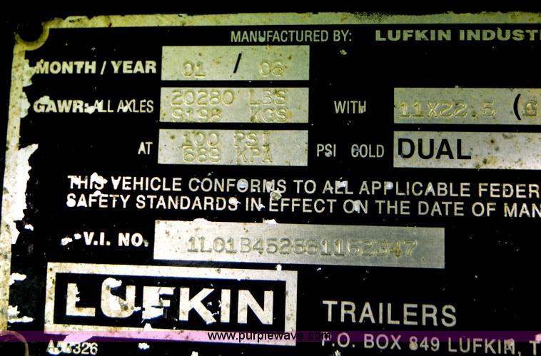 image for item A4976 2006 Lufkin FL-II 46' flatbed trailer