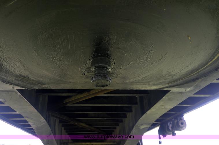 image for item A4976 2006 Lufkin FL-II 46' flatbed trailer