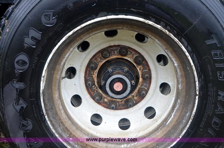 image for item A4976 2006 Lufkin FL-II 46' flatbed trailer