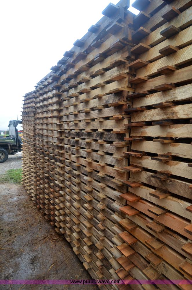image for item A4984 (200) wood pallets