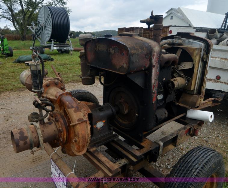 image for item A4989 Portable water pump