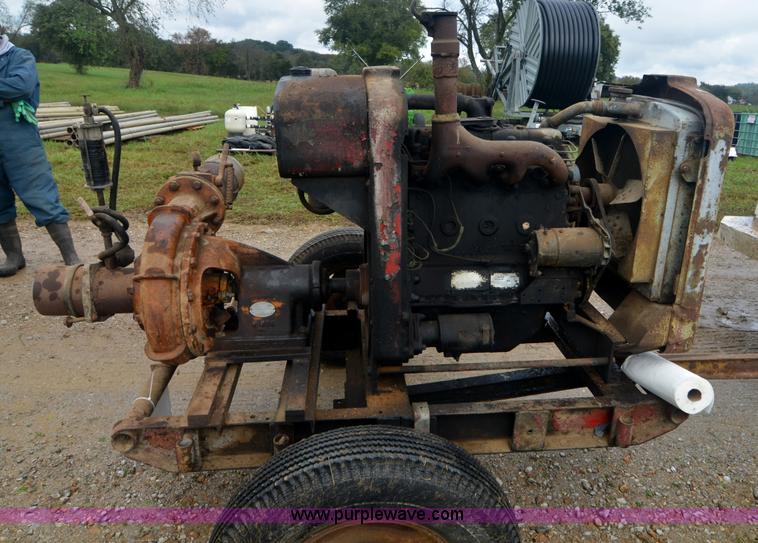 image for item A4989 Portable water pump