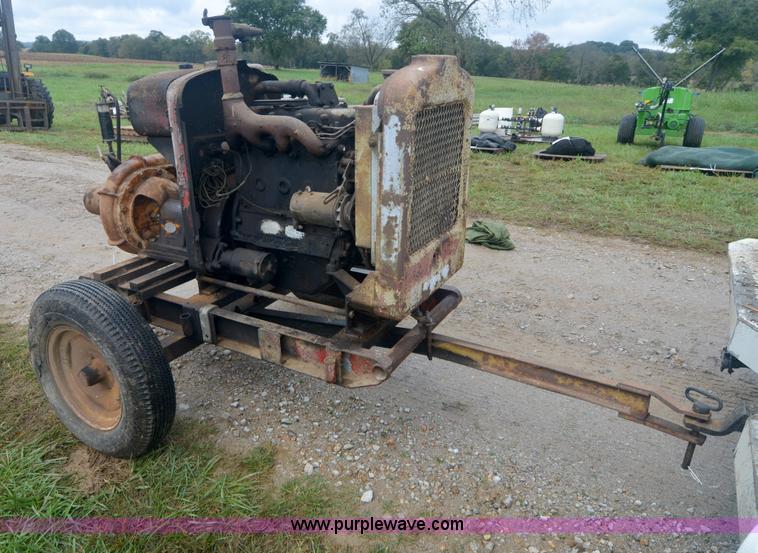 image for item A4989 Portable water pump