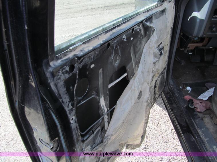 image for item G9742 1993 Dodge Dakota pickup truck