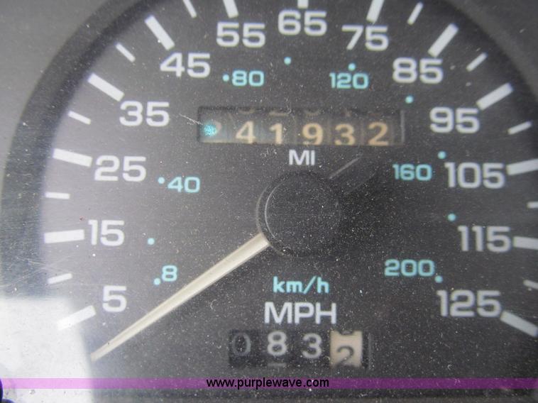 image for item G9742 1993 Dodge Dakota pickup truck