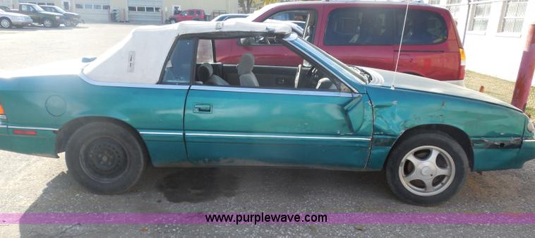 image for item I1272 1994 Chrysler Lebaron