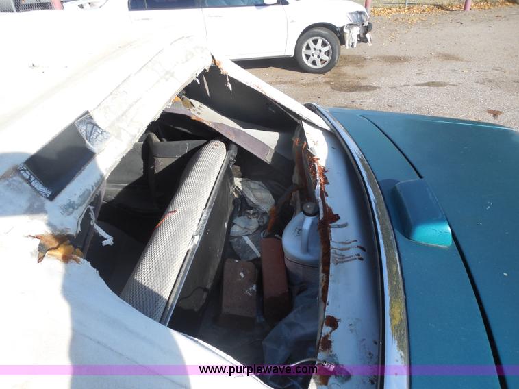 image for item I1272 1994 Chrysler Lebaron