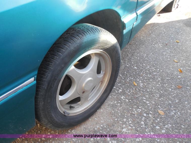 image for item I1272 1994 Chrysler Lebaron