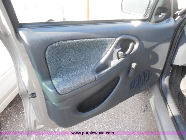 image for item I1273 2004 Chevrolet Cavalier