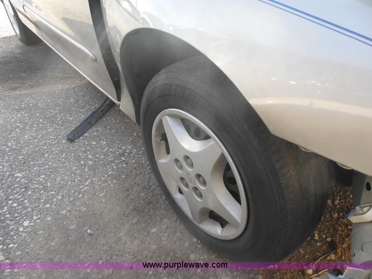 image for item I1273 2004 Chevrolet Cavalier