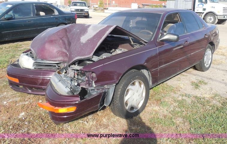 image for item I1275 1993 Toyota Camry