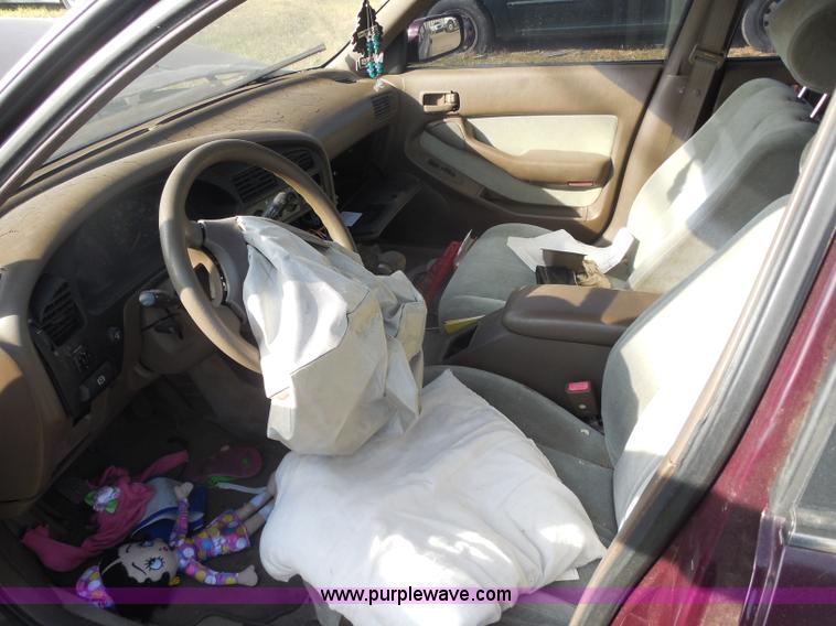 image for item I1275 1993 Toyota Camry