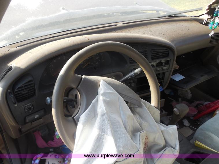 image for item I1275 1993 Toyota Camry