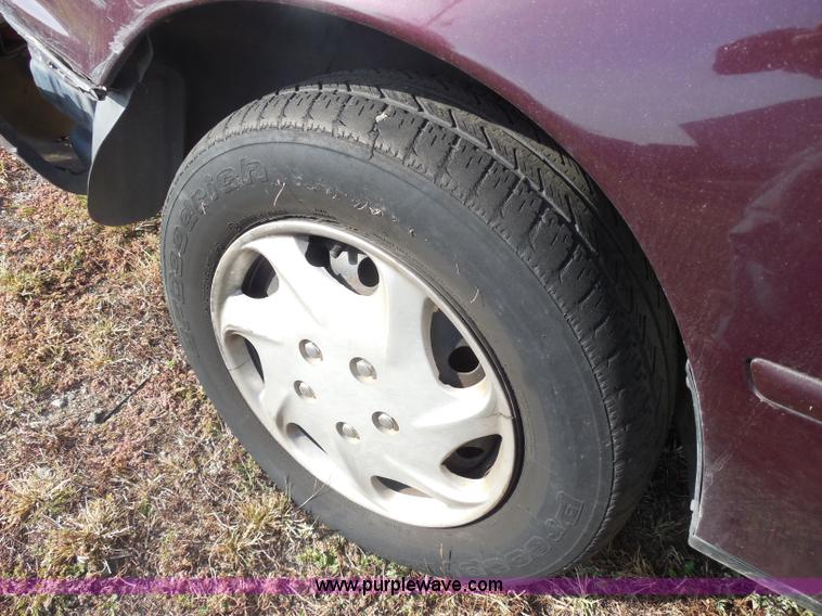 image for item I1275 1993 Toyota Camry