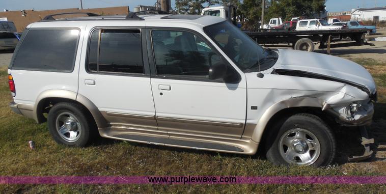 image for item I1276 1997 Ford Explorer SUV