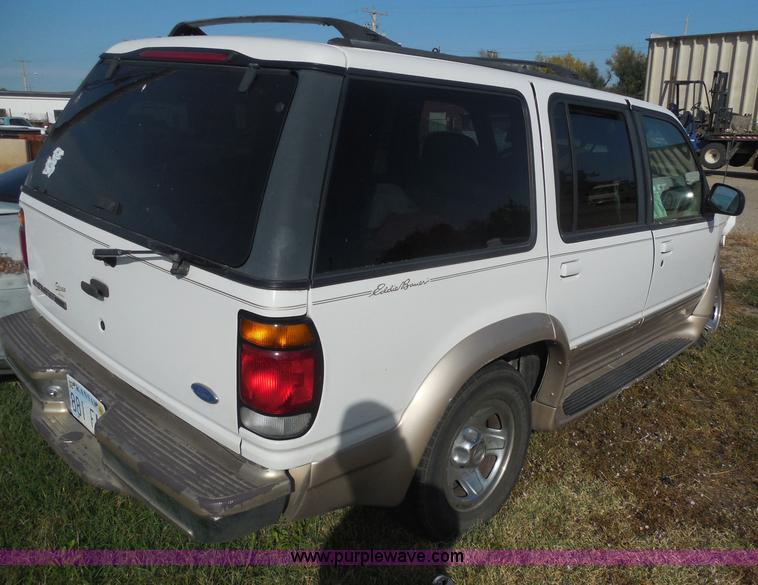 image for item I1276 1997 Ford Explorer SUV