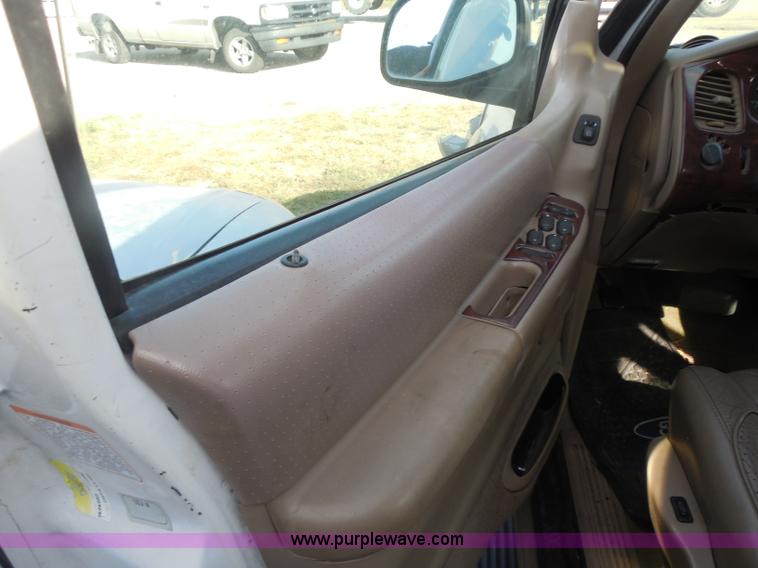 image for item I1276 1997 Ford Explorer SUV