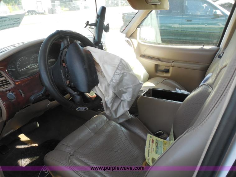 image for item I1276 1997 Ford Explorer SUV