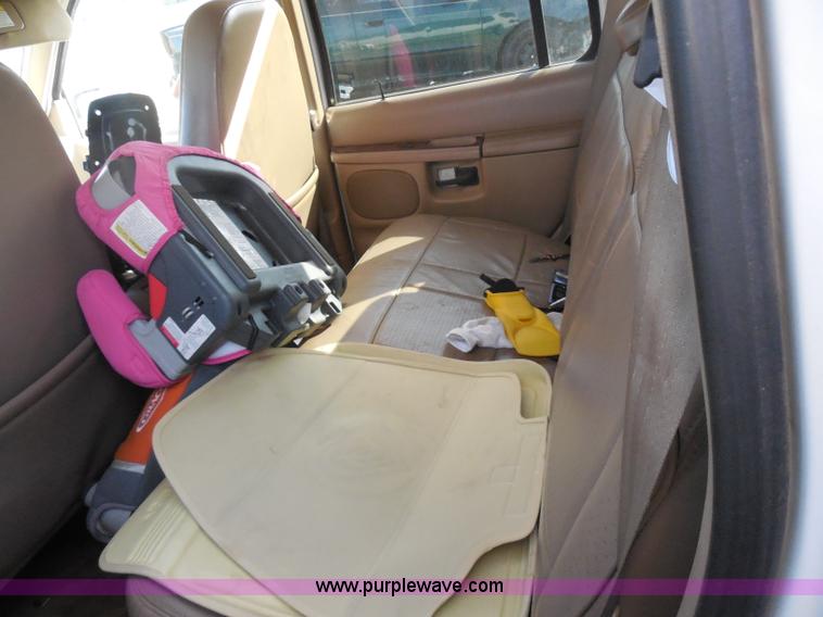 image for item I1276 1997 Ford Explorer SUV