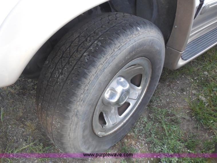 image for item I1276 1997 Ford Explorer SUV