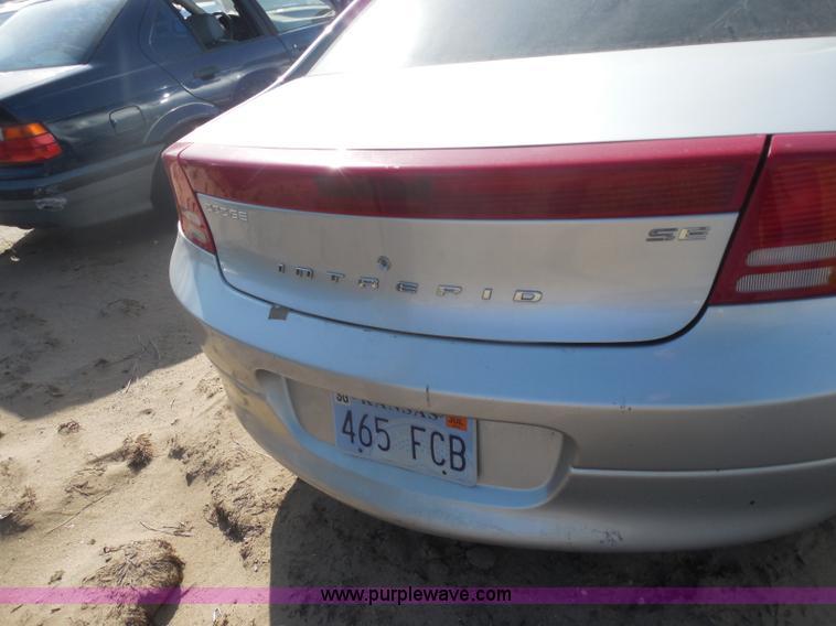 image for item I1277 2002 Dodge Intrepid SE