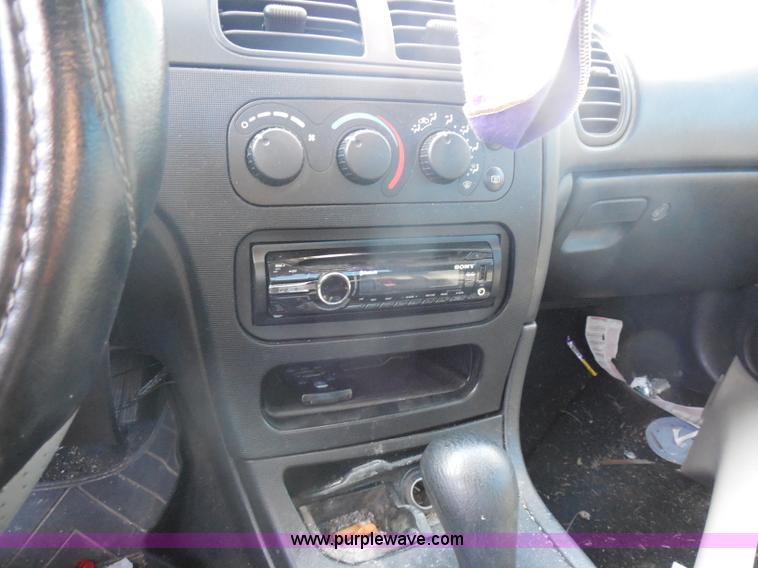 image for item I1277 2002 Dodge Intrepid SE