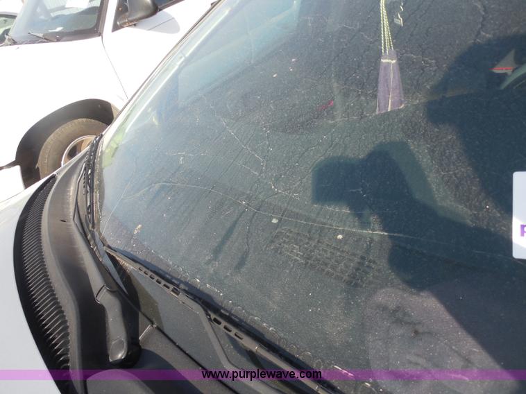 image for item I1277 2002 Dodge Intrepid SE