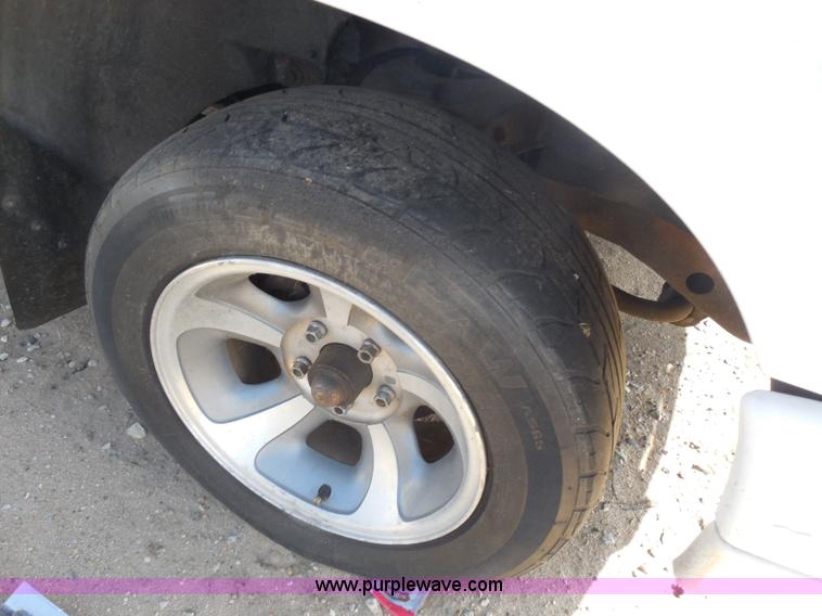 image for item I1278 1998 Chevrolet S10 pickup truck