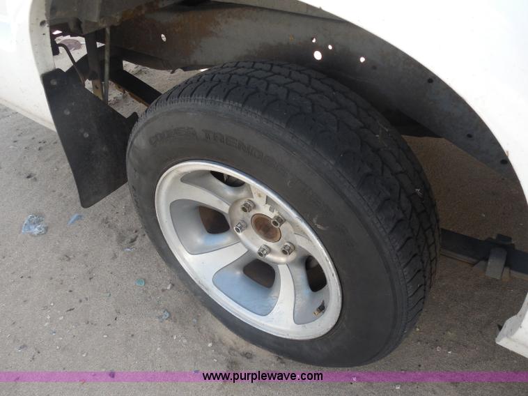 image for item I1278 1998 Chevrolet S10 pickup truck