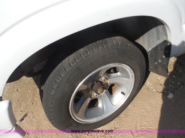 image for item I1278 1998 Chevrolet S10 pickup truck