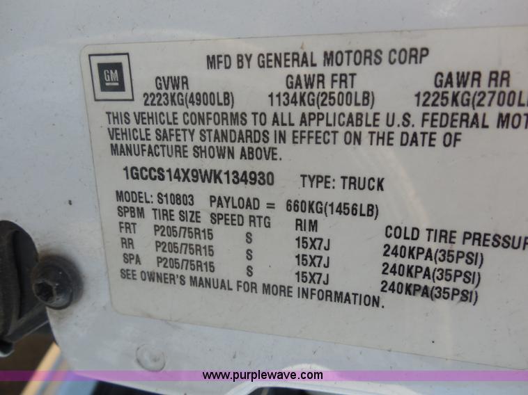 image for item I1278 1998 Chevrolet S10 pickup truck