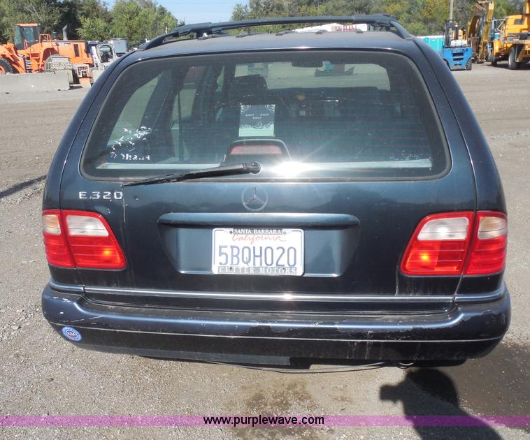 image for item I1281 1998 Mercedes Benz E320 wagon