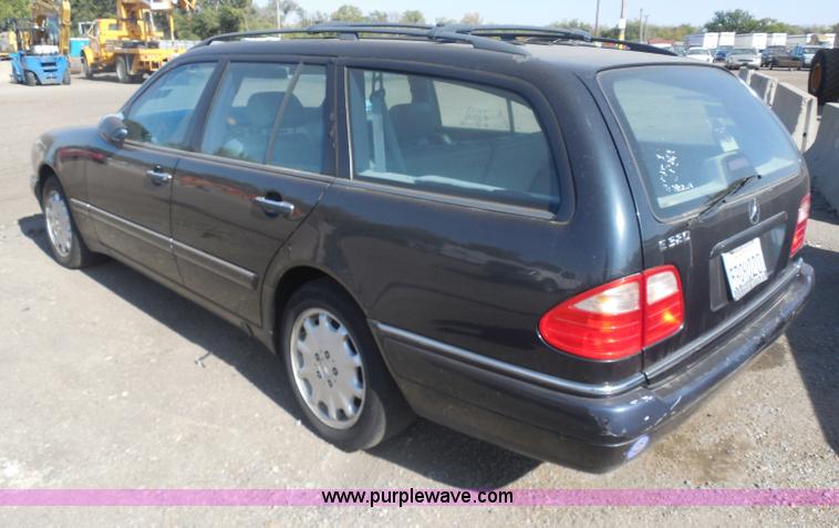 image for item I1281 1998 Mercedes Benz E320 wagon