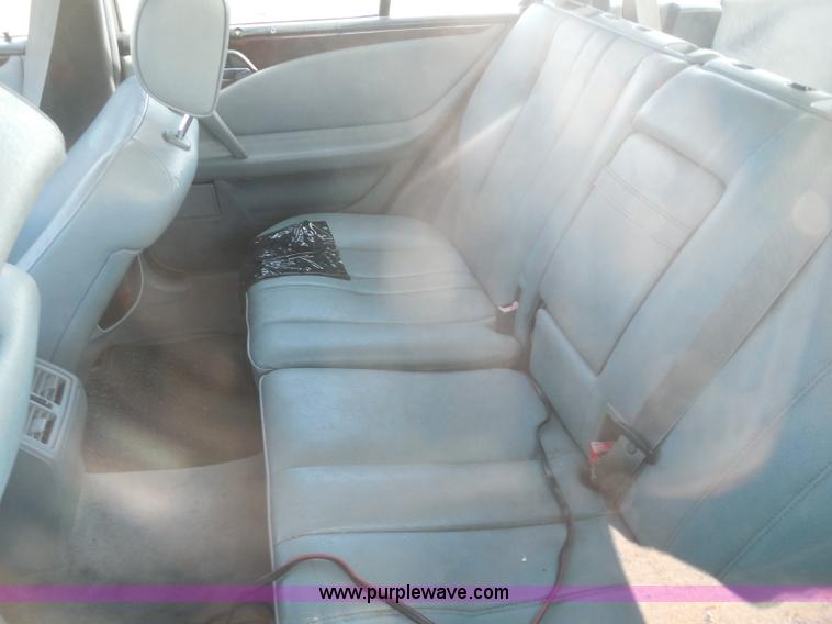 image for item I1281 1998 Mercedes Benz E320 wagon