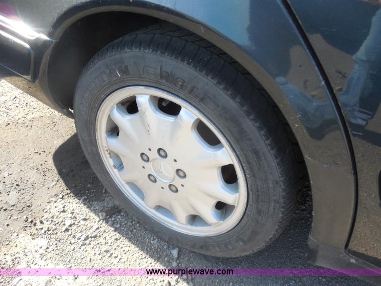 image for item I1281 1998 Mercedes Benz E320 wagon